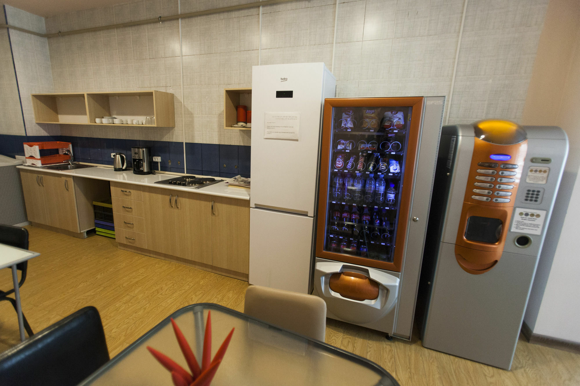Holiday Hotel & Hostel Ереван Екстериор снимка